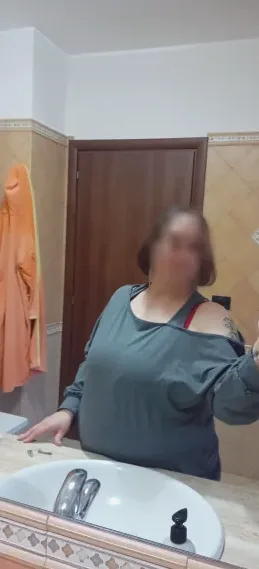 Alina, 38