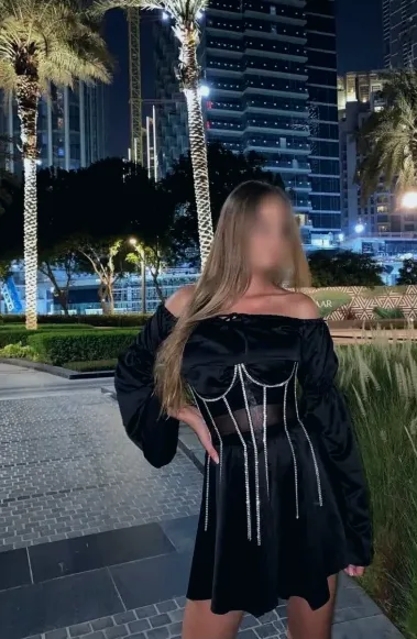 Antonia, 40