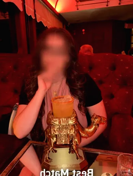 Büsra, 34