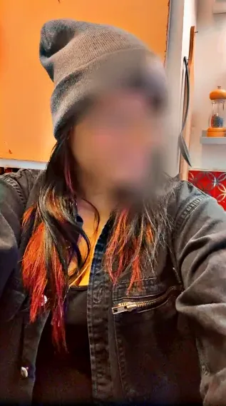 Helena, 32
