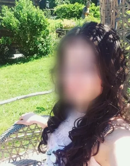 Helena, 36