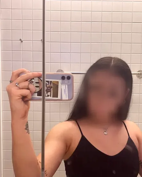 Marina, 26