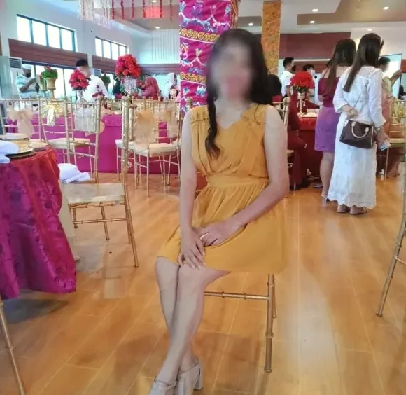 Mia, 34
