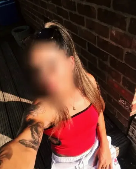 Nadine, 30