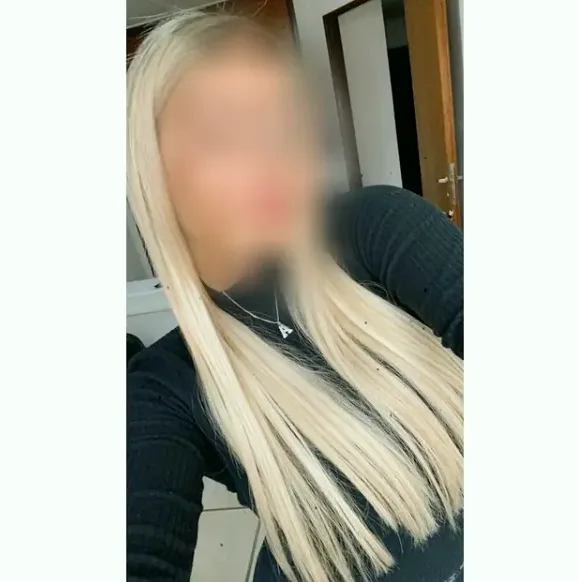Saskia, 29