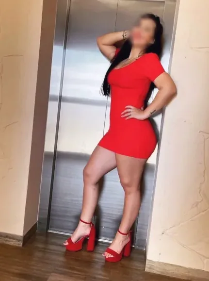 Sonja, 32
