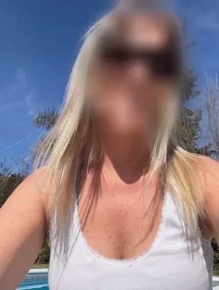 Svenja, 40