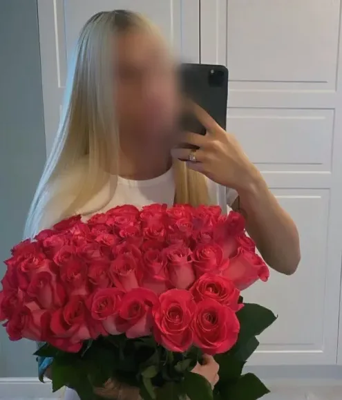 Thea, 35