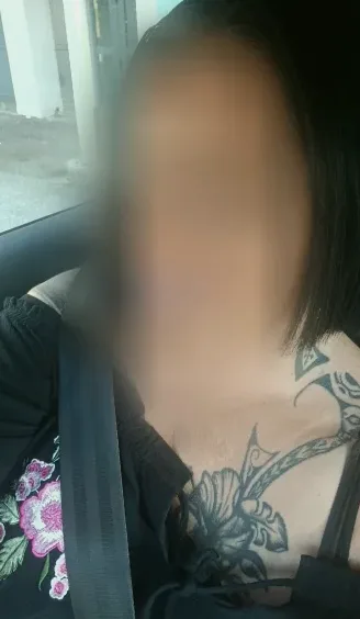 Vanessa, 37