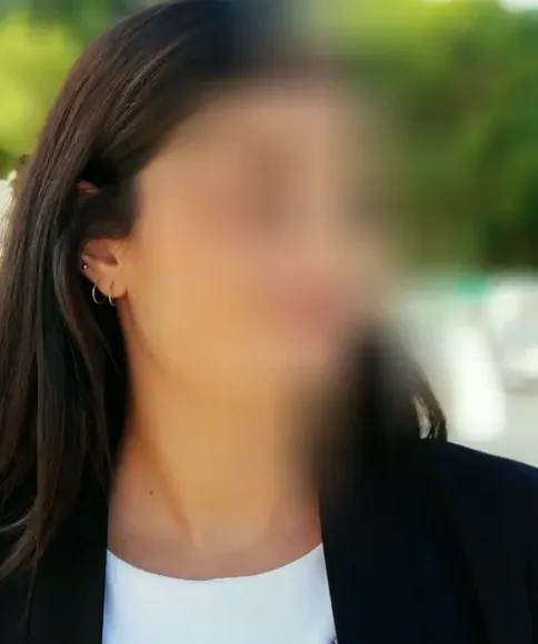 Yasmin, 33
