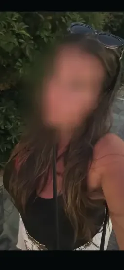 Yasmin, 31